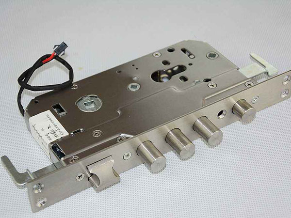 龙口24小时上门开锁公司